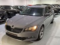 Usado Skoda Superb SportLine 150 HP (110 kW) 2018 Cinzento Sedan