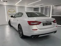 Usado Maserati Quattroporte 410 CV (301 kW) 2015 Gris / plata Berlina