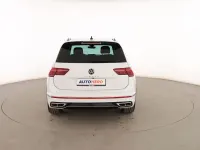 Usado VW Tiguan R-line 150 CV (110 kW) 2021 Blanco SUV