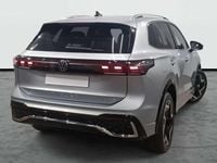Usado VW Tiguan R-line 204 CV (150 kW) 2025 Plateado SUV