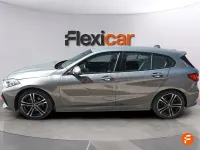 Usado BMW 118 136 CV (100 kW) 2024 Gris / plata Berlina