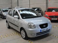 Usado Kia Picanto LX 65 CV (47 kW) 2006 Gris / plata Utilitario
