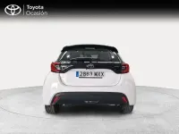 Usado Toyota Yaris Active 116 CV (85 kW) 2025 Blanco Utilitario