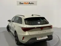 Usado Cupra Leon 204 CV (150 kW) 2025 Gris / plata Familiar