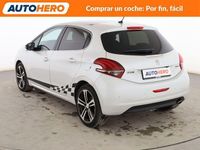 Usado Peugeot 208 GT-line 110 CV (80 kW) 2016 Blanco Utilitario