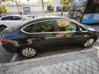 Usado Opel Astra Excellence 156 CV (114 kW) 2014 Negro Berlina