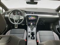 Usado VW Passat Alltrack 200 CV (147 kW) 2023 Gris / plata Familiar