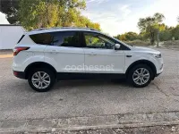 Usado Ford Kuga Trend 120 CV (88 kW) 2019 Blanco SUV