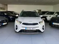 Usado Kia Stonic 101 CV (74 kW) 2025 Blanco SUV