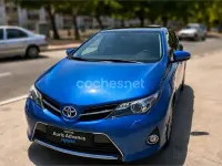 Usado Toyota Auris Hybrid Advance 136 CV (100 kW) 2014 Azul Berlina