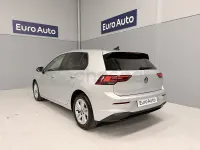 Usado VW Golf VIII 115 CV (84 kW) 2021 Gris / plata Berlina