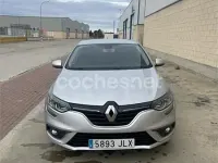 Usado Renault Mégane IV Bose Edition 110 CV (80 kW) 2016 Gris / plata Berlina