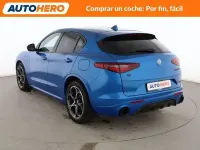 Usado Alfa Romeo Stelvio Veloce 210 CV (154 kW) 2022 Azul SUV