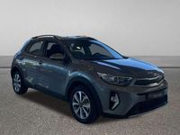 Usado Kia Stonic 100 CV (73 kW) 2025 Gris SUV
