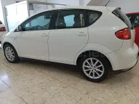 Usado Seat Altea Style 105 CV (77 kW) 2011 Blanco Monovolumen