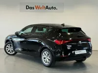 Usado Seat Leon Style 116 CV (85 kW) 2025 Negro