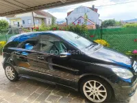 Usado Mercedes B200 140 HP (102 kW) 2007 Preto Monovolume