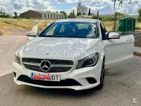 Usado Mercedes CLA200 136 CV (100 kW) 2015 Blanco Berlina