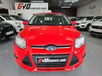 Käytetty Ford Focus ST 250 HP (183 kW) 2014 Punainen Viistoperä