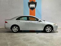 Usado Honda Accord Sport 140 CV (102 kW) 2004 Gris / plata Berlina