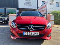 Usado Mercedes B180 Urban 109 CV (80 kW) 2016 Rojo Monovolumen