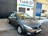 Begagnad Kia Ceed Plus 90 HK (66 kW) 2012 Grå Halvkombi