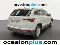 Usado Skoda Karoq Selection 115 CV (84 kW) 2024 Blanco SUV
