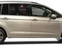 Usado VW Touran 150 CV (110 kW) 2025 Monovolumen