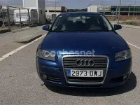 Usado Audi A3 Ambiente 140 CV (102 kW) 2006 Azul Utilitario