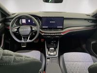 Usado Skoda Octavia SportLine 150 CV (110 kW) 2025 Rojo Familiar