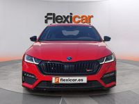 Usado Skoda Octavia RS 245 CV (180 kW) 2024 Rojo Familiar