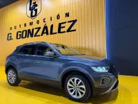 Usado VW T-Roc Life 115 CV (84 kW) 2022 Gris / plata SUV