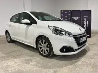 Usado Peugeot 208 Style 100 CV (73 kW) 2018 Blanco Utilitario