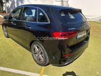 Usado Mercedes B200 136 CV (100 kW) 2019 Negro Utilitario