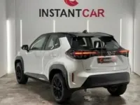 Usado Toyota Yaris Cross Active 116 CV (85 kW) 2023 Blanco SUV