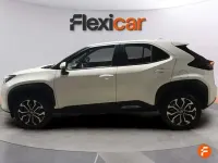 Begagnad Toyota Yaris Cross Active 116 HK (85 kW) 2024 Vit SUV