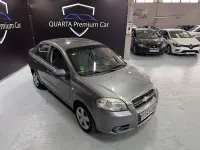 Usado Chevrolet Aveo LT 94 CV (69 kW) 2008 Gris / plata Berlina