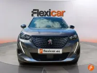 Usado Peugeot 2008 Allure 130 CV (95 kW) 2023 Gris SUV