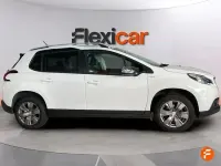 Usado Peugeot 2008 Style 82 CV (60 kW) 2018 Blanco SUV