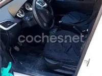 Usado Peugeot 207 Sport 92 CV (67 kW) 2010 Blanco Familiar