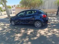 Usado Seat Ibiza I-Tech 105 CV (77 kW) 2014 Azul Berlina
