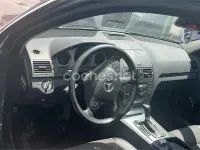 Usado Mercedes C200 Avantgarde 136 CV (100 kW) 2009 Azul Berlina