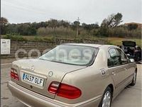 Usado Mercedes E320 Elegance 197 CV (144 kW) 2000 Beige Berlina