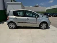 Usado Renault Modus Dynamique 100 CV (73 kW) 2006 Gris / plata Monovolumen