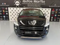 Usado Peugeot 3008 200 CV (147 kW) 2014 Negro Familiar