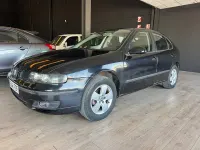 Usado Seat Leon 105 CV (77 kW) 2006 Negro Utilitario