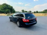 Usado Mercedes E200 136 CV (100 kW) 2010 Negro Familiar