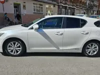 Usado Lexus CT200h 136 CV (100 kW) 2015 Blanco Utilitario