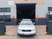 Usado Audi A6 150 CV (110 kW) 2001 Gris / plata Familiar