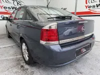 Usado Opel Vectra Essentia 120 CV (88 kW) 2007 Azul Berlina